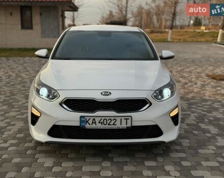 Белый Киа Сид, объемом двигателя 1.59 л и пробегом 56 тыс. км за 17200 $, фото 1 на Automoto.ua