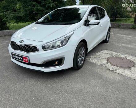 Белый Киа Сид, объемом двигателя 1.6 л и пробегом 178 тыс. км за 12290 $, фото 1 на Automoto.ua