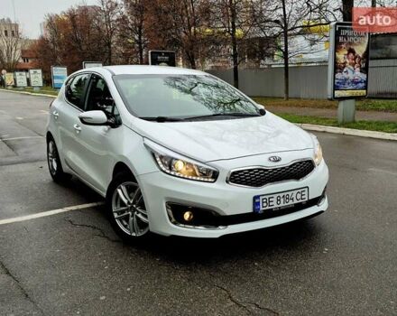 Білий Кіа Сід, об'ємом двигуна 1.6 л та пробігом 100 тис. км за 13999 $, фото 1 на Automoto.ua