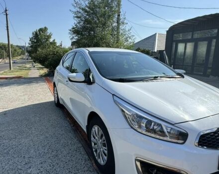 Белый Киа Сид, объемом двигателя 1.6 л и пробегом 100 тыс. км за 12300 $, фото 1 на Automoto.ua