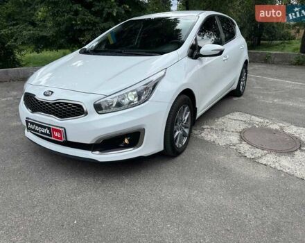 Белый Киа Сид, объемом двигателя 1.6 л и пробегом 178 тыс. км за 11490 $, фото 1 на Automoto.ua