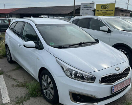 Белый Киа Сид, объемом двигателя 1.6 л и пробегом 180 тыс. км за 12800 $, фото 1 на Automoto.ua