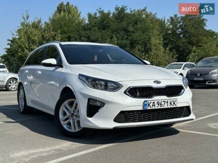 Киа Сид 2019 в Киеве на Automoto.ua Белый Киа Сид, объемом двигателя 1.59 л и пробегом 81 тыс. км за 17900 $, фото 1 на Automoto.ua