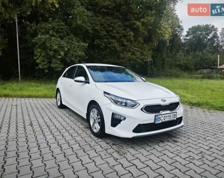 Белый Киа Сид, объемом двигателя 1.35 л и пробегом 59 тыс. км за 18500 $, фото 1 на Automoto.ua