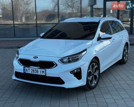 Білий Кіа Сід, об'ємом двигуна 1.6 л та пробігом 241 тис. км за 15900 $, фото 1 на Automoto.ua