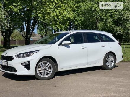 Кіа Сід 2019 у Житомирі на Automoto.ua Білий Кіа Сід, об'ємом двигуна 1.6 л та пробігом 250 тис. км за 14500 $, фото 1 на Automoto.ua