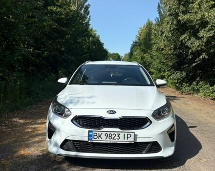 Білий Кіа Сід, об'ємом двигуна 1.6 л та пробігом 196 тис. км за 15600 $, фото 1 на Automoto.ua