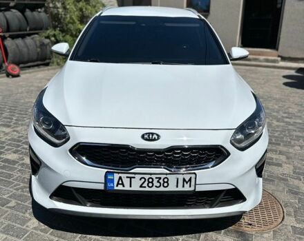 Білий Кіа Сід, об'ємом двигуна 1.6 л та пробігом 248 тис. км за 14300 $, фото 1 на Automoto.ua