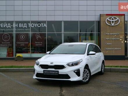 Белый Киа Сид, объемом двигателя 1.37 л и пробегом 33 тыс. км за 15432 $, фото 1 на Automoto.ua