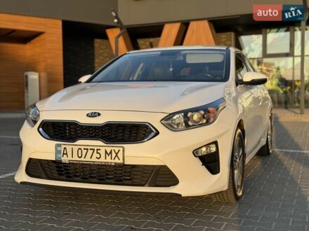 Киа Сид 2021 в Киеве на Automoto.ua Белый Киа Сид, объемом двигателя 1.59 л и пробегом 128 тыс. км за 16000 $, фото 1 на Automoto.ua