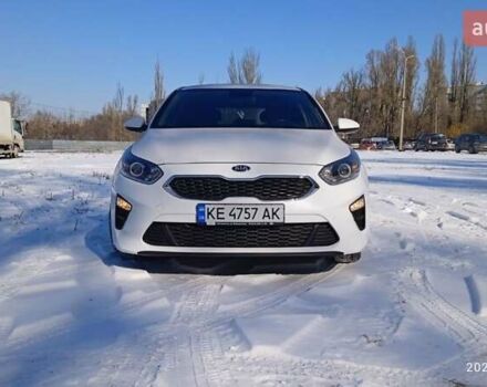 Белый Киа Сид, объемом двигателя 1.59 л и пробегом 39 тыс. км за 14900 $, фото 1 на Automoto.ua