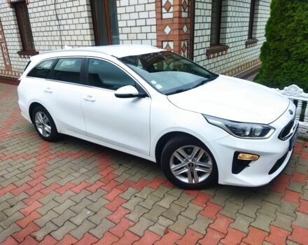Білий Кіа Сід, об'ємом двигуна 2 л та пробігом 190 тис. км за 14999 $, фото 1 на Automoto.ua