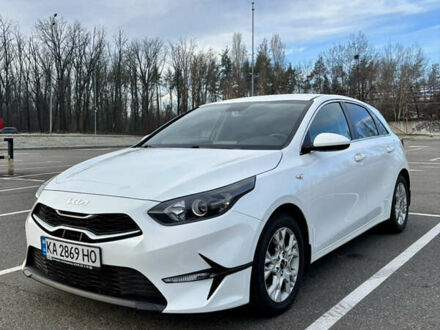 Белый Киа Сид, объемом двигателя 1.59 л и пробегом 75 тыс. км за 17800 $, фото 1 на Automoto.ua