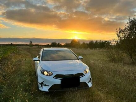 Белый Киа Сид, объемом двигателя 1.6 л и пробегом 30 тыс. км за 17005 $, фото 1 на Automoto.ua