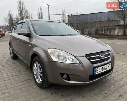 Бежевый Киа Сид, объемом двигателя 1.6 л и пробегом 280 тыс. км за 5999 $, фото 4 на Automoto.ua