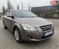 Бежевый Киа Сид, объемом двигателя 1.6 л и пробегом 280 тыс. км за 5999 $, фото 4 на Automoto.ua