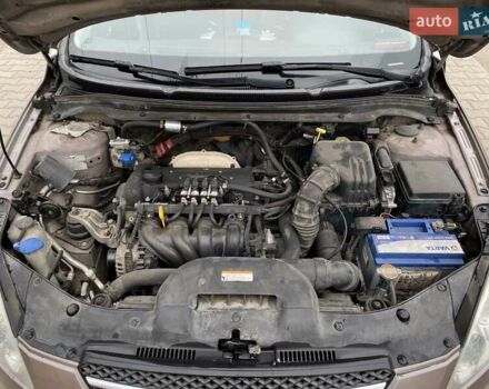 Бежевый Киа Сид, объемом двигателя 1.6 л и пробегом 280 тыс. км за 5999 $, фото 25 на Automoto.ua