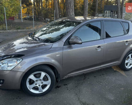 Бежевый Киа Сид, объемом двигателя 1.6 л и пробегом 226 тыс. км за 5750 $, фото 1 на Automoto.ua