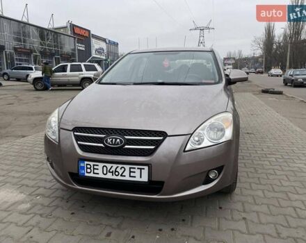 Бежевый Киа Сид, объемом двигателя 1.6 л и пробегом 280 тыс. км за 5999 $, фото 2 на Automoto.ua