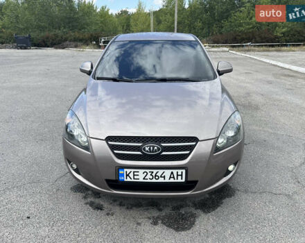 Бежевый Киа Сид, объемом двигателя 1.6 л и пробегом 239 тыс. км за 6500 $, фото 1 на Automoto.ua