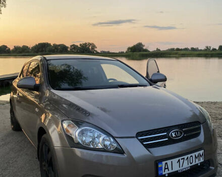 Киа Сид 2008 в Киеве на Automoto.ua Бежевый Киа Сид, объемом двигателя 1.59 л и пробегом 224 тыс. км за 6800 $, фото 4 на Automoto.ua