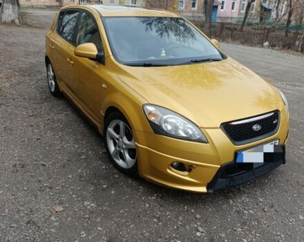 Бежевый Киа Сид, объемом двигателя 2 л и пробегом 260 тыс. км за 4000 $, фото 1 на Automoto.ua