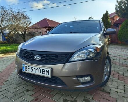 Бежевый Киа Сид, объемом двигателя 1.6 л и пробегом 173 тыс. км за 6500 $, фото 2 на Automoto.ua