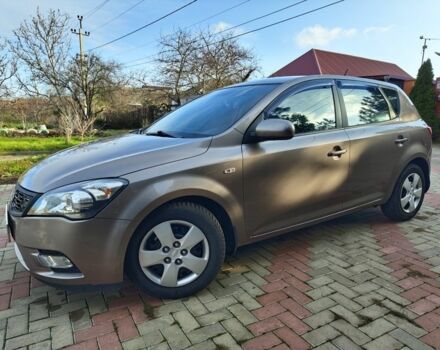 Бежевый Киа Сид, объемом двигателя 1.6 л и пробегом 173 тыс. км за 6500 $, фото 10 на Automoto.ua