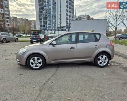 Бежевий Кіа Сід, об'ємом двигуна 1.6 л та пробігом 246 тис. км за 6500 $, фото 5 на Automoto.ua