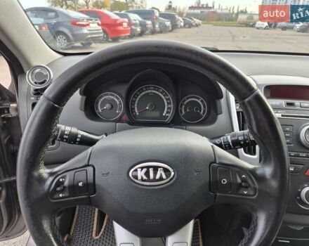 Бежевий Кіа Сід, об'ємом двигуна 1.6 л та пробігом 246 тис. км за 6500 $, фото 32 на Automoto.ua