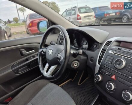 Бежевий Кіа Сід, об'ємом двигуна 1.6 л та пробігом 246 тис. км за 6500 $, фото 21 на Automoto.ua