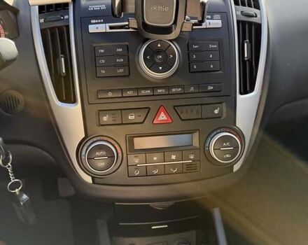 Бежевий Кіа Сід, об'ємом двигуна 1.59 л та пробігом 127 тис. км за 9700 $, фото 8 на Automoto.ua