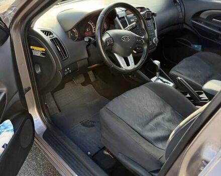 Бежевий Кіа Сід, об'ємом двигуна 1.59 л та пробігом 127 тис. км за 9700 $, фото 13 на Automoto.ua