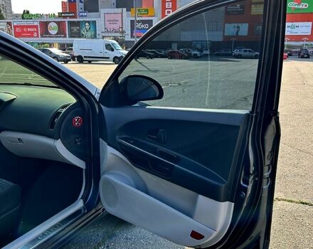 Бежевый Киа Сид, объемом двигателя 1.4 л и пробегом 280 тыс. км за 5500 $, фото 2 на Automoto.ua