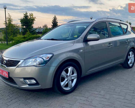 Бежевий Кіа Сід, об'ємом двигуна 1.4 л та пробігом 199 тис. км за 7100 $, фото 3 на Automoto.ua