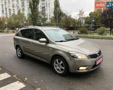 Бежевый Киа Сид, объемом двигателя 1.6 л и пробегом 270 тыс. км за 7400 $, фото 1 на Automoto.ua