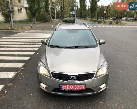 Бежевый Киа Сид, объемом двигателя 1.6 л и пробегом 270 тыс. км за 7400 $, фото 8 на Automoto.ua
