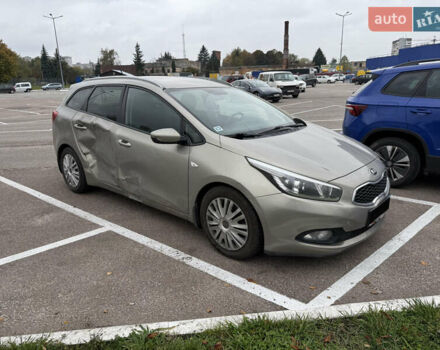 Бежевый Киа Сид, объемом двигателя 0 л и пробегом 260 тыс. км за 6500 $, фото 5 на Automoto.ua