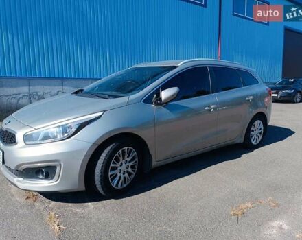 Бежевий Кіа Сід, об'ємом двигуна 1.59 л та пробігом 222 тис. км за 8200 $, фото 2 на Automoto.ua