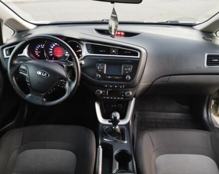 Бежевый Киа Сид, объемом двигателя 1.6 л и пробегом 181 тыс. км за 11750 $, фото 17 на Automoto.ua