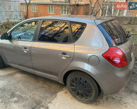 Бежевий Кіа Сід, об'ємом двигуна 1.4 л та пробігом 207 тис. км за 5300 $, фото 1 на Automoto.ua