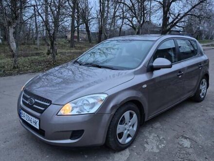 Бежевий Кіа Сід, об'ємом двигуна 1.59 л та пробігом 158 тис. км за 4200 $, фото 1 на Automoto.ua