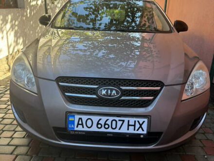 Бежевий Кіа Сід, об'ємом двигуна 1.4 л та пробігом 187 тис. км за 4200 $, фото 1 на Automoto.ua