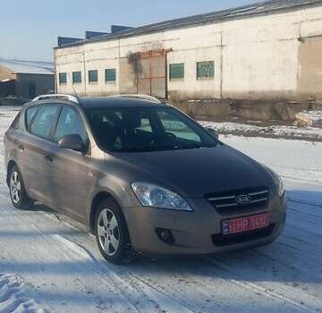 Бежевий Кіа Сід, об'ємом двигуна 0 л та пробігом 226 тис. км за 5299 $, фото 1 на Automoto.ua