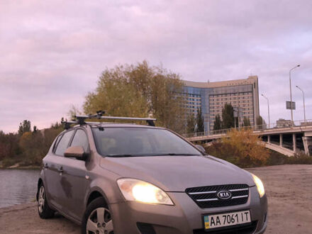 Киа Сид 2008 в Киеве на Automoto.ua Бежевый Киа Сид, объемом двигателя 1.58 л и пробегом 177 тыс. км за 6500 $, фото 1 на Automoto.ua
