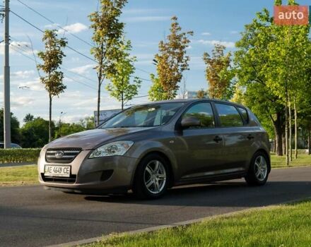 Бежевый Киа Сид, объемом двигателя 1.4 л и пробегом 131 тыс. км за 6900 $, фото 1 на Automoto.ua