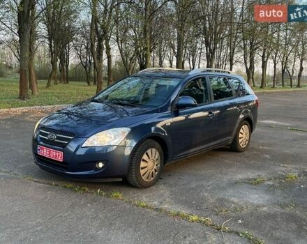 Бежевый Киа Сид, объемом двигателя 1.6 л и пробегом 206 тыс. км за 6800 $, фото 1 на Automoto.ua