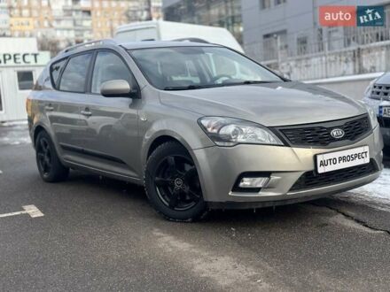 Киа Сид 2009 в Кривом Роге на Automoto.ua Бежевый Киа Сид, объемом двигателя 1.6 л и пробегом 180 тыс. км за 6500 $, фото 1 на Automoto.ua