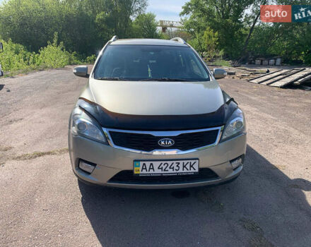 Бежевый Киа Сид, объемом двигателя 1.6 л и пробегом 267 тыс. км за 7400 $, фото 1 на Automoto.ua
