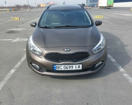 Бежевый Киа Сид, объемом двигателя 1.6 л и пробегом 230 тыс. км за 8600 $, фото 1 на Automoto.ua